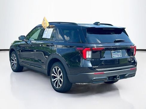 Certified 2025 Ford Explorer ST-Line AWD/4WD image 6
