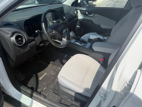 Used 2022 Hyundai Kona SEL w/ Convenience Package FWD image 7