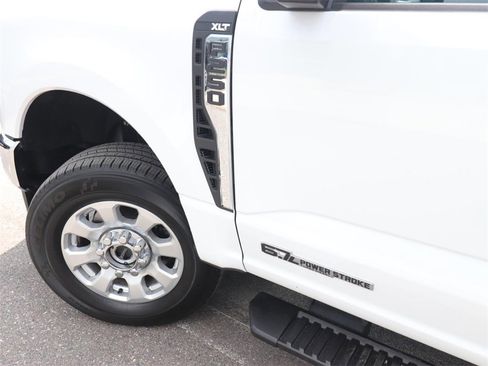 Certified 2024 Ford F250 XLT image 3