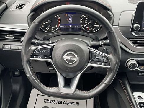 Used 2023 Nissan Altima 2.5 SR FWD image 13