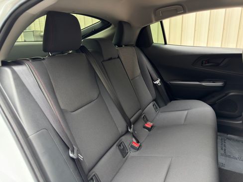 Used 2024 Toyota Prius Prime FWD image 37
