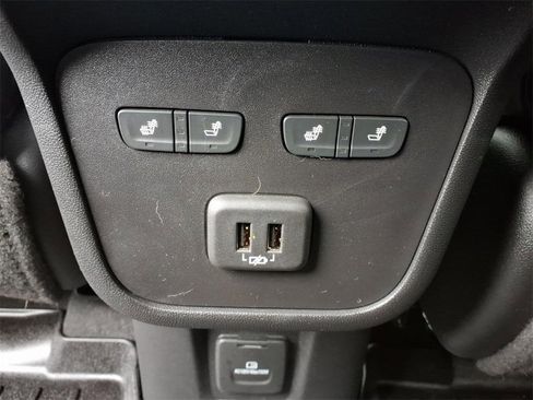 Used 2022 Chevrolet Equinox Premier image 29