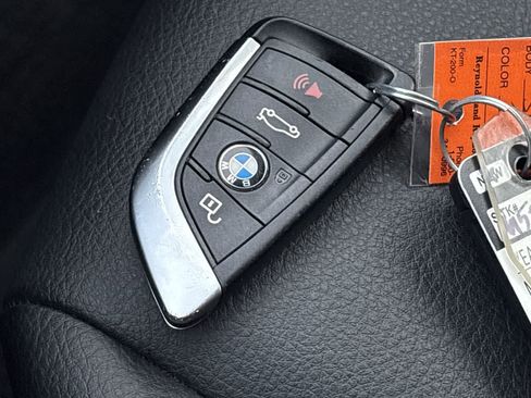 Used 2021 BMW X1 sDrive28i w/ Premium Package image 19