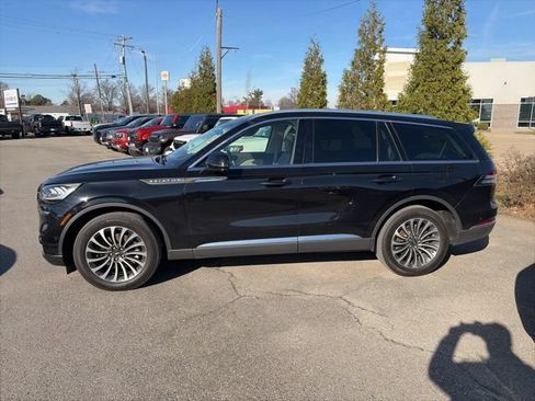 Used 2023 Lincoln Aviator Reserve w/ Equipment Group 201A AWD/4WD image 3