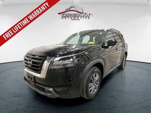 Used 2025 Nissan Pathfinder SV FWD image 4