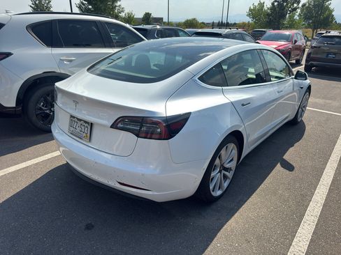 Used 2019 Tesla Model 3 Mid Range RWD image 4