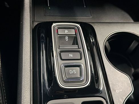 Used 2025 Honda Pilot EX-L image 25