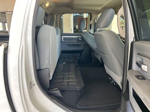 Used 2019 RAM 1500 Big Horn image 24