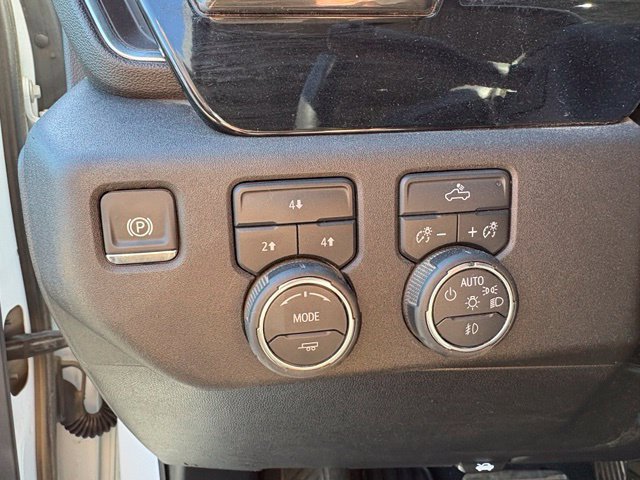 Used 2025 Chevrolet Silverado 2500 LT w/ Convenience Package AWD/4WD image 23