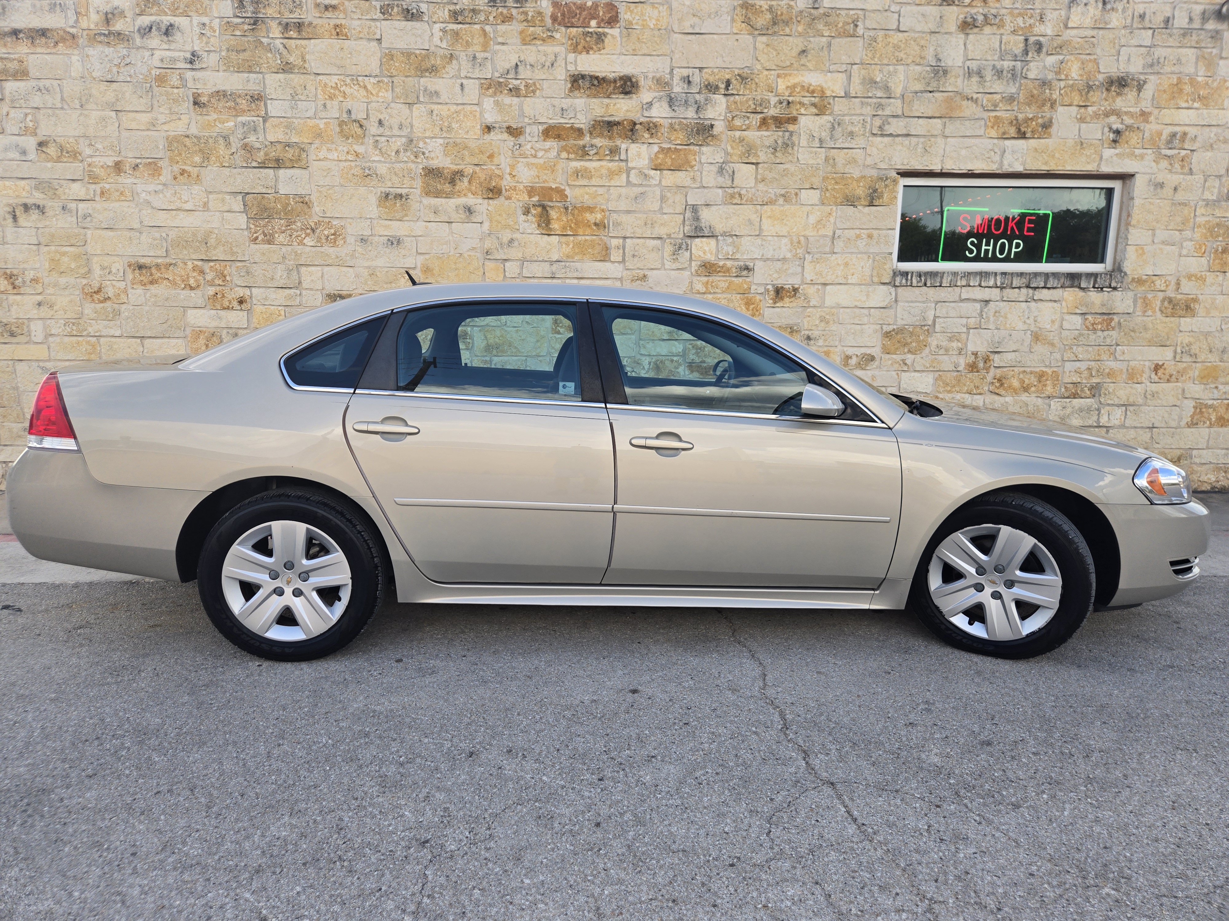 Used 2011 Chevrolet Impala LS FWD image 18