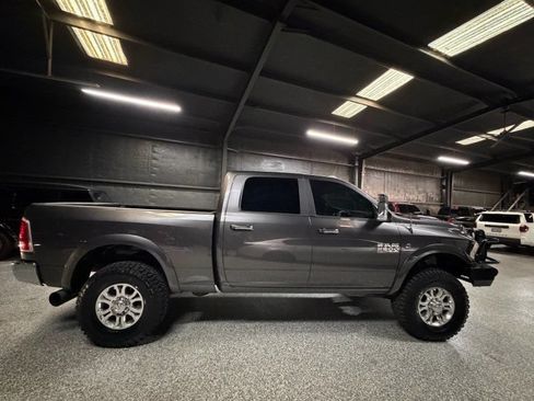 Used 2018 RAM 2500 Laramie AWD/4WD image 5