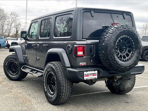 Used 2019 Jeep Wrangler Unlimited Sport S image 10