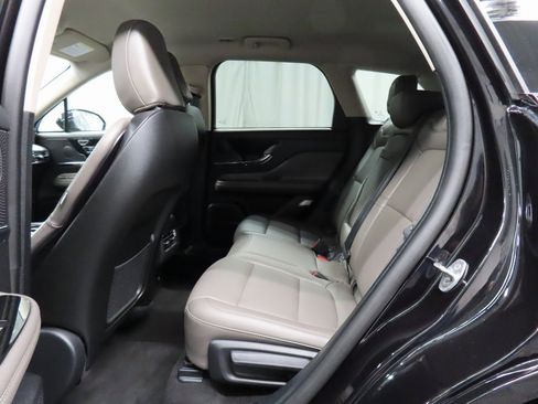 Used 2025 Lincoln Corsair Premiere w/ Jet Appearance Package image 10