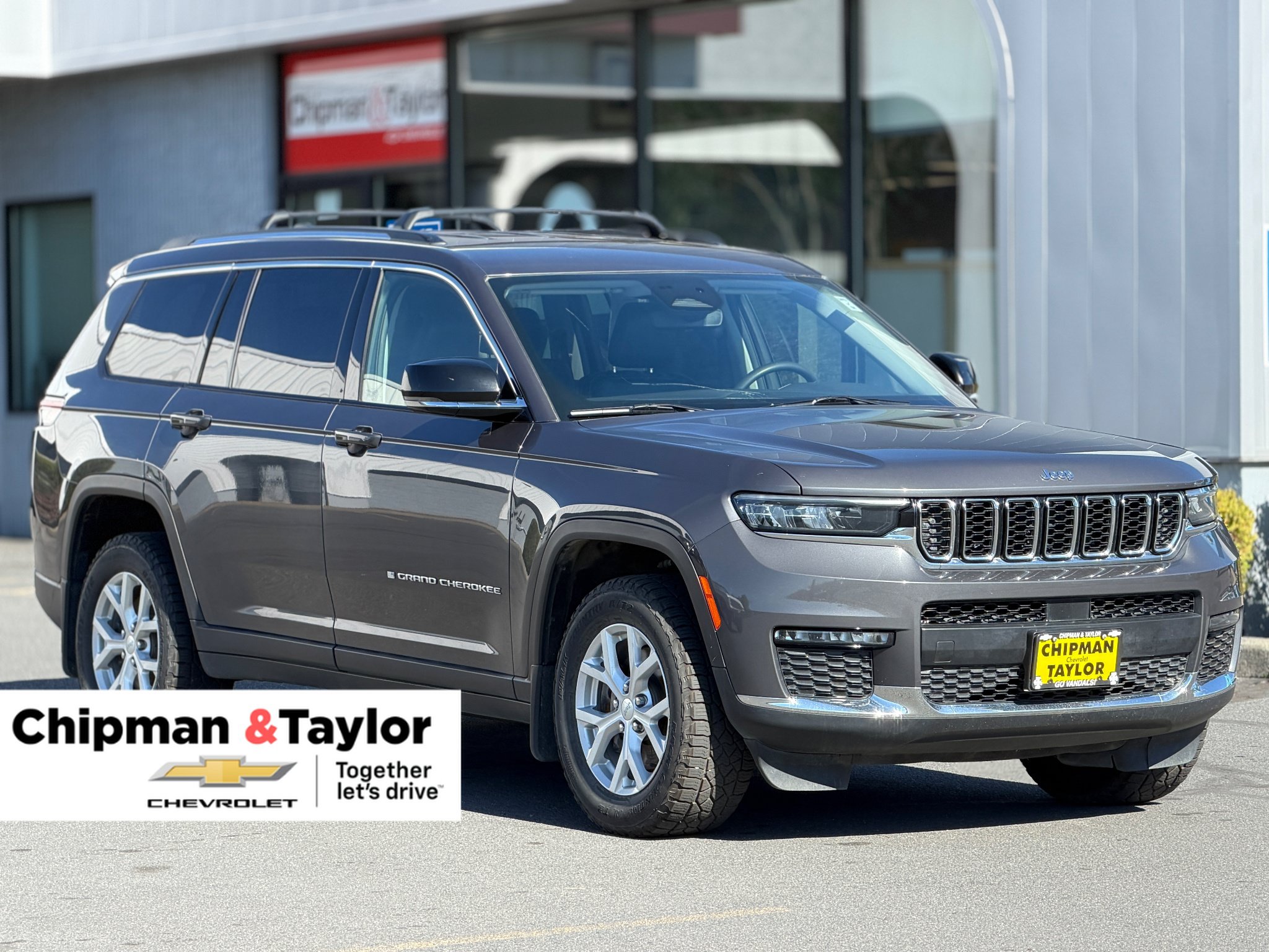 Used 2023 Jeep Grand Cherokee L Limited AWD/4WD image 1
