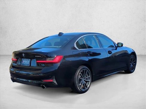 Used 2019 BMW 330i xDrive Sedan w/ Premium Package image 5