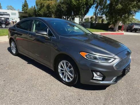 Used 2020 Ford Fusion Energi Titanium image 2