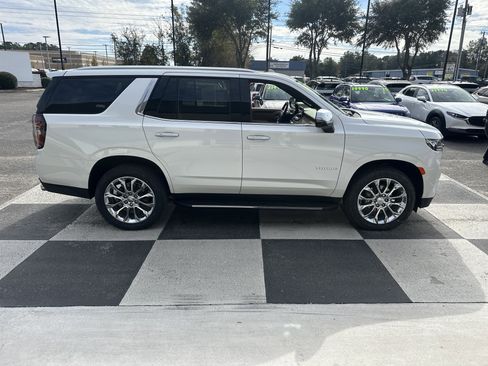 Used 2024 Chevrolet Tahoe Premier image 3