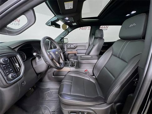 Used 2022 Chevrolet Silverado 1500 High Country image 10