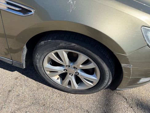 Used 2012 Ford Taurus SEL FWD image 9