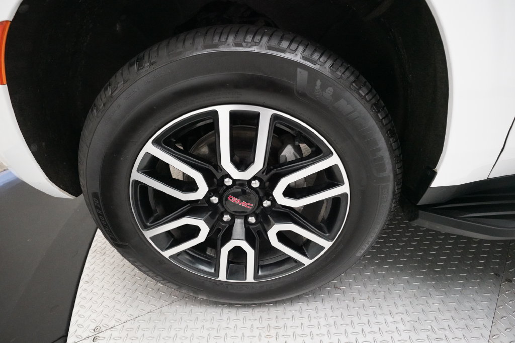 Certified 2023 GMC Yukon AT4 AWD/4WD image 25