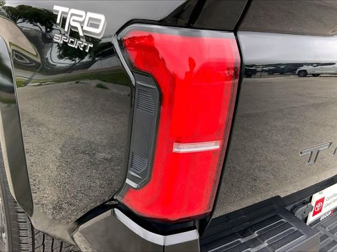 Used 2025 Toyota Tacoma TRD Sport RWD image 28
