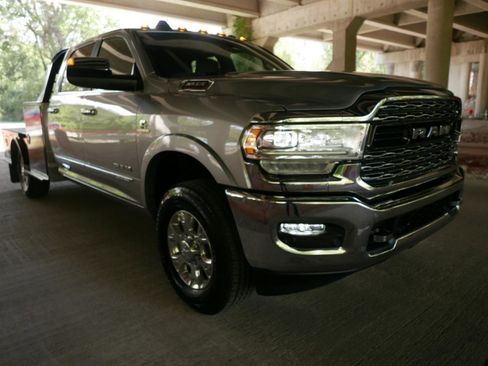 Used 2022 RAM 3500 Limited AWD/4WD image 30