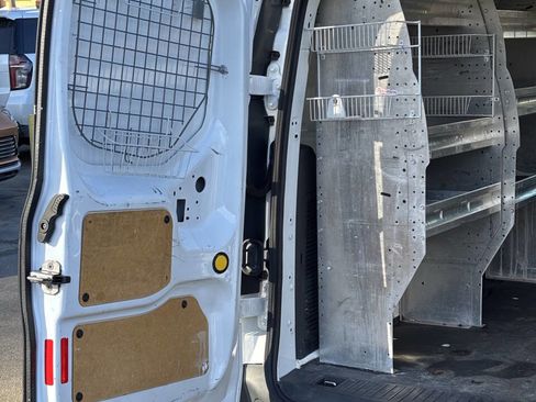 Used 2015 Ford Transit Connect XLT image 10