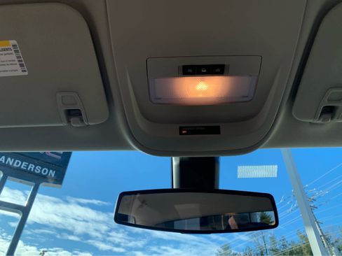 Used 2017 GMC Canyon W/T image 19