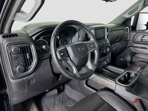 Used 2022 Chevrolet Silverado 2500 LTZ w/ LTZ Plus Package image 9