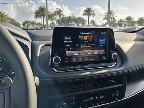 Used 2026 Nissan Rogue SV FWD image 24