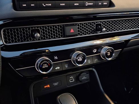 Used 2023 Honda Civic LX image 19