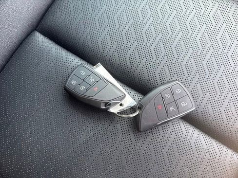 Used 2026 Chevrolet Equinox RS w/ Convenience Package III FWD image 9