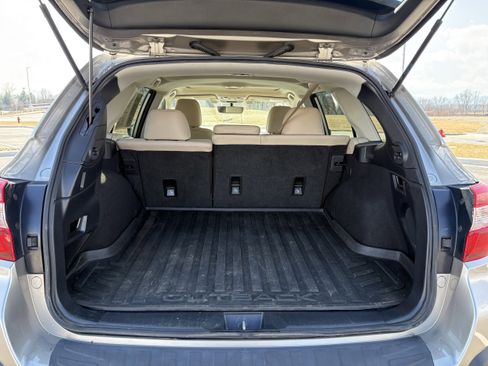 Used 2019 Subaru Outback 2.5i Limited image 12