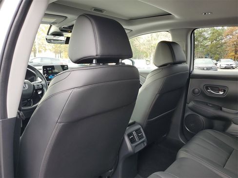 Certified 2025 Acura ADX FWD image 13