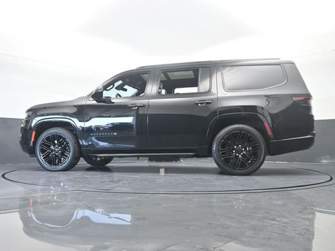 Used 2022 Jeep Wagoneer Series II image 61