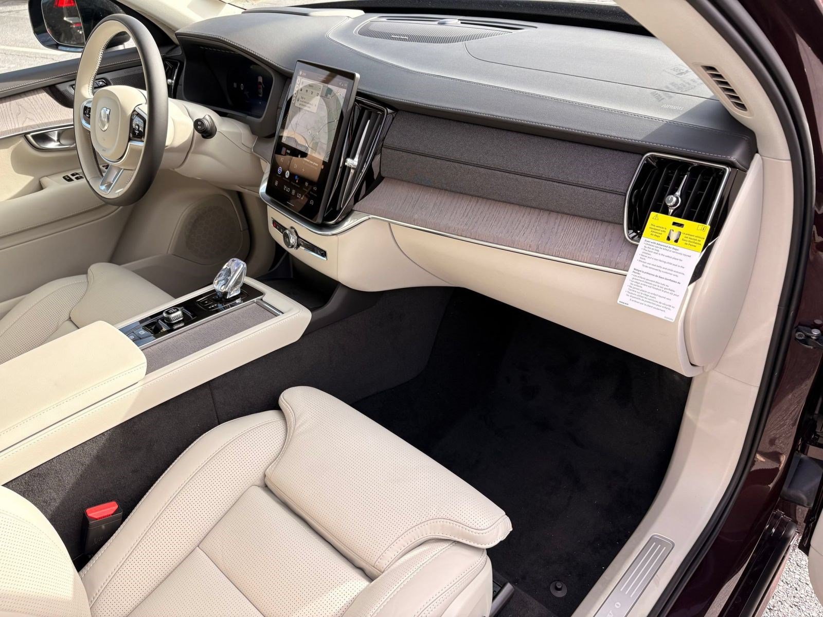 Certified 2026 Volvo XC90 B6 Ultra w/ Protection Package AWD/4WD image 28