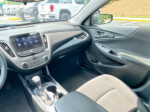 Used 2024 Chevrolet Malibu LT FWD image 20