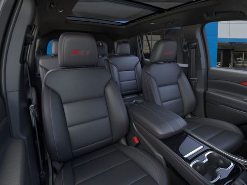 New 2026 Chevrolet Traverse Z71 image 16