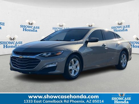 Used 2022 Chevrolet Malibu LT image 1