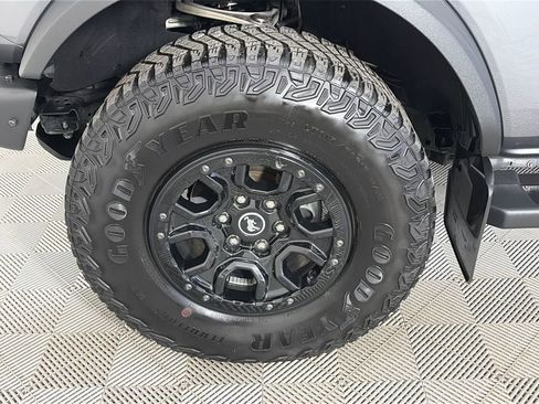 Certified 2022 Ford Bronco Wildtrak image 8