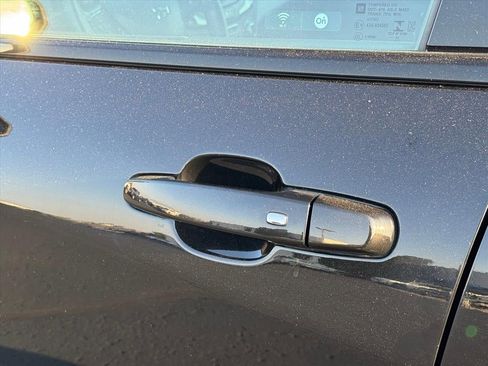 Used 2022 Chevrolet Equinox RS image 5