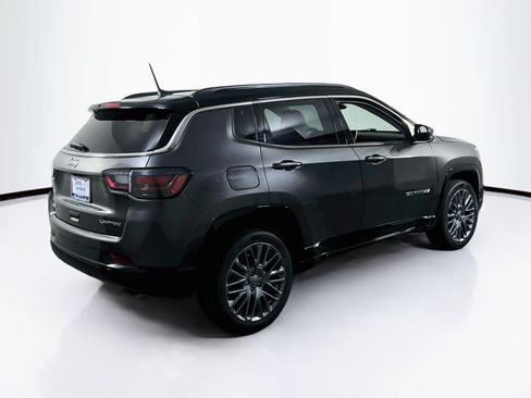 Used 2022 Jeep Compass Limited w/ Elite Group AWD/4WD image 5
