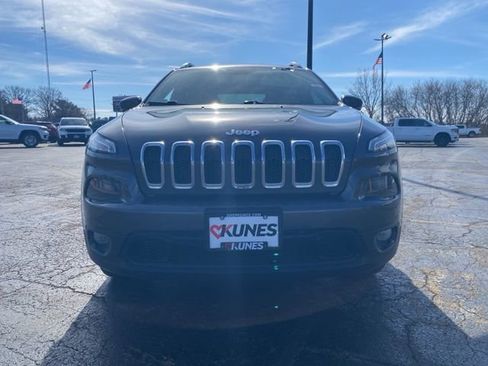 Used 2016 Jeep Cherokee Latitude w/ Comfort/Convenience Group image 15