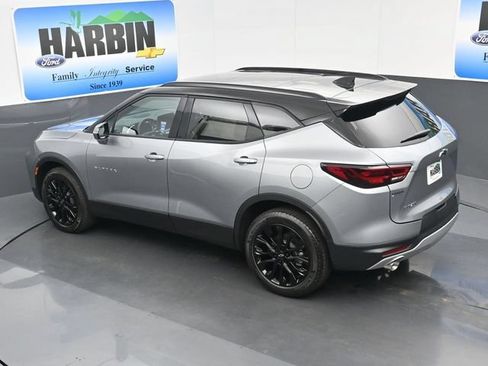 New 2026 Chevrolet Blazer LT w/ LPO, Black Sport Package FWD image 26