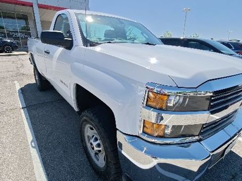 Used 2017 Chevrolet Silverado 2500 W/T w/ Snow Plow Prep Package image 12