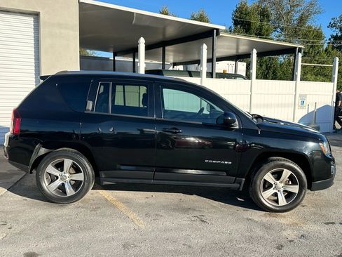 Used 2017 Jeep Compass High Altitude image 5