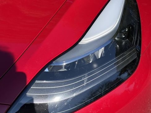 Used 2023 Tesla Model 3 Standard Range image 12