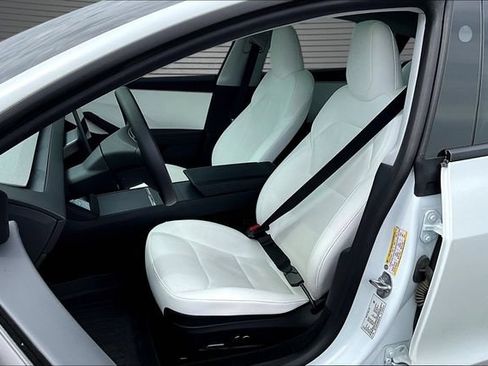 Used 2025 Tesla Model 3 Long Range AWD/4WD image 21