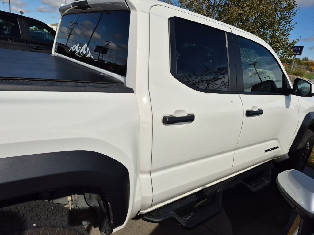 Used 2025 Toyota Tacoma TRD Off-Road AWD/4WD image 14