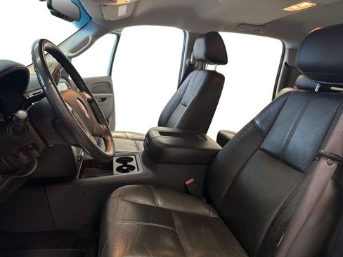 Used 2010 GMC Sierra 1500 SLT w/ SLT Convenience Package AWD/4WD image 16